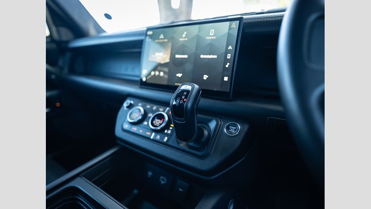 2024 Approved Land Rover Defender 110 Pangea Green 4x4 Auto D300 HSE X-DYNAMIC