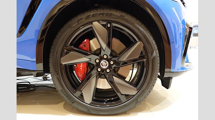 2023 認定中古車 Jaguar F-Pace ウルトラブルー P550 AWD（オートマチック） SVR