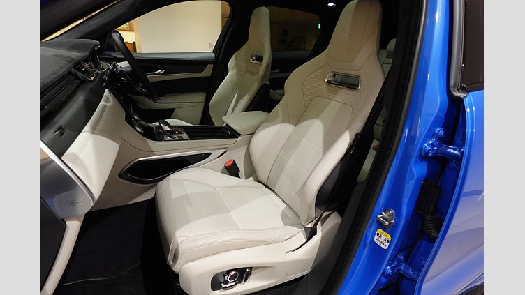 2023 認定中古車 Jaguar F-Pace ウルトラブルー P550 AWD（オートマチック） SVR