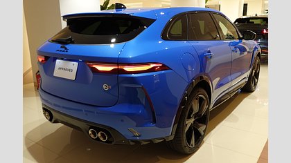 F-Pace 10
