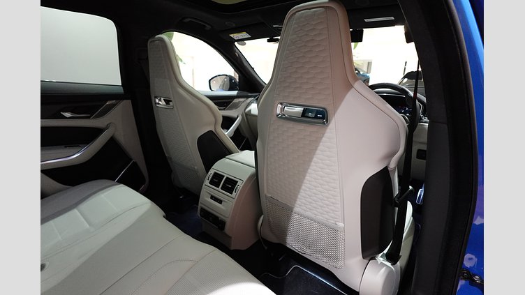 2023 認定中古車 Jaguar F-Pace ウルトラブルー P550 AWD（オートマチック） SVR