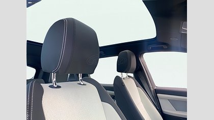 Discovery Sport 12