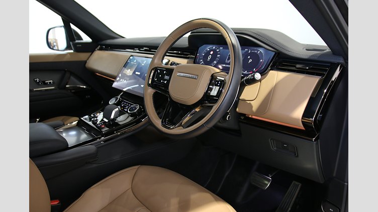 2023 認定中古車 Land Rover Range Rover Sport カルパチアングレイ 3.0リッター6気筒300PSターボチャージドディーゼルMHEV（オートマチック） DYNAMIC SE