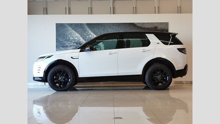 2024 認定中古車 Land Rover Discovery Sport オストゥーニパールホワイト D200マイルドハイブリッド（ディーゼル） 標準ホイール DYNAMIC SE