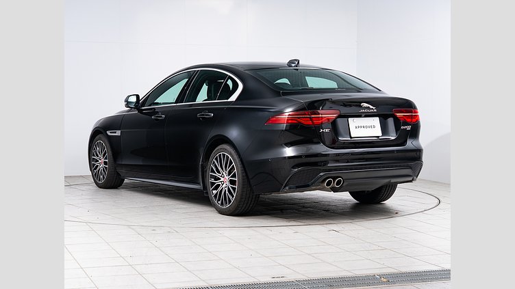 2021 認定中古車 Jaguar XE サントリーニブラック D200 AWD（オートマチック）MHEV R-DYNAMIC S　D200　AWD