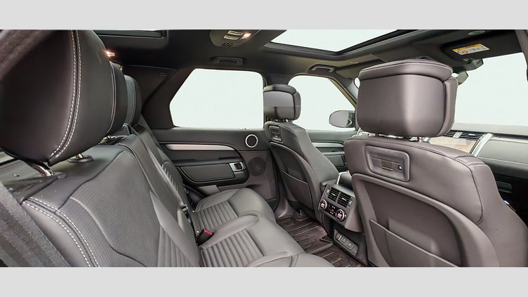 2025 Approved Land Rover Discovery Santorini Black Discovery Dynamic HSE Ingenium 3,0 literes, hathengeres, 350 lóerős dízelmotor (automata) összkerékhajtás Dynamic HSE