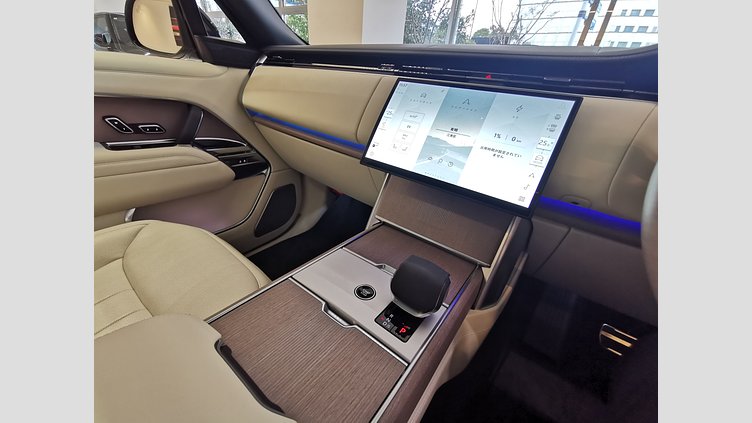 2024 認定中古車 Land Rover Range Rover アイガーグレイ P550 AWD PHEV（AT） スタンダードホイールベース Autobiography