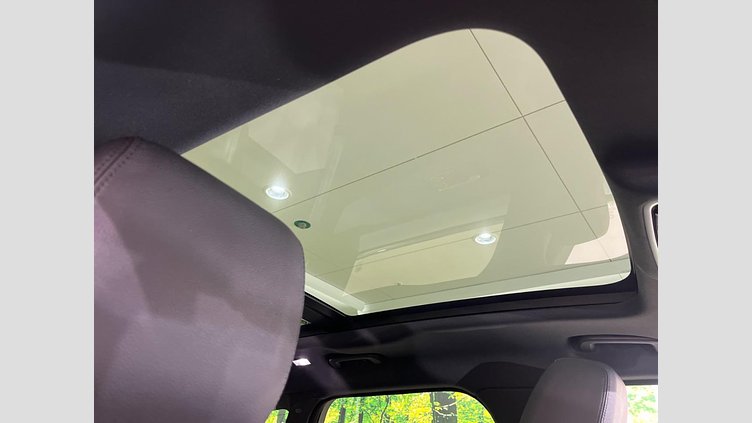 2023 認定中古車 Land Rover Range Rover Velar オストゥーニパールホワイト D200マイルドハイブリッド（ディーゼル） Standard Wheelbase Dynamic SE