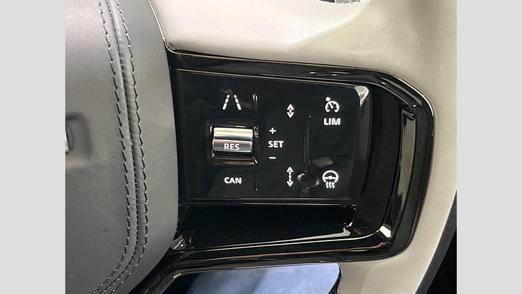 2023 認定中古車 Land Rover Range Rover Velar オストゥーニパールホワイト D200マイルドハイブリッド（ディーゼル） Standard Wheelbase Dynamic SE