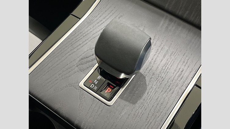 2023 認定中古車 Land Rover Range Rover Velar オストゥーニパールホワイト D200マイルドハイブリッド（ディーゼル） Standard Wheelbase Dynamic SE