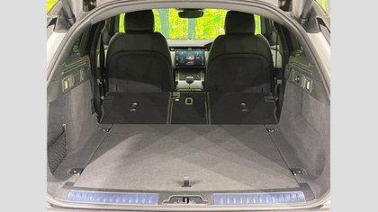 Range Rover Velar 14