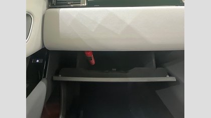 Range Rover Velar 24