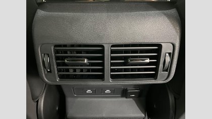 Range Rover Velar 24