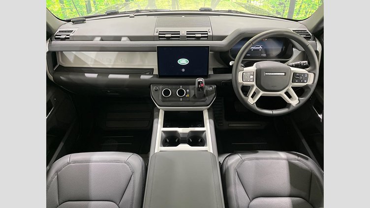 2024 認定中古車 Land Rover Defender 110 シリコンシルバー D350 ディーゼルマイルドハイブリッド X-Dynamic SE