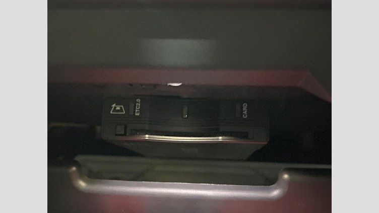 2024 認定中古車 Land Rover Defender 110 シリコンシルバー D350 ディーゼルマイルドハイブリッド X-Dynamic SE