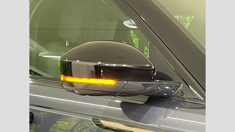 2023 認定中古車 Land Rover Range Rover Velar ヴァレジネブルー P400eプラグインハイブリッド（ガソリン） Standard Wheelbase Dynamic HSE