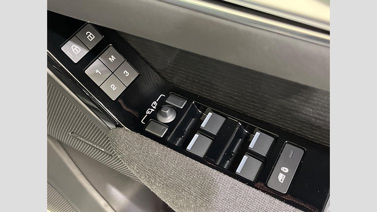 2023 認定中古車 Land Rover Range Rover Velar ヴァレジネブルー P400eプラグインハイブリッド（ガソリン） Standard Wheelbase Dynamic HSE