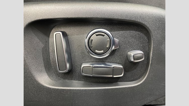 2023 認定中古車 Land Rover Range Rover Velar ヴァレジネブルー P400eプラグインハイブリッド（ガソリン） Standard Wheelbase Dynamic HSE