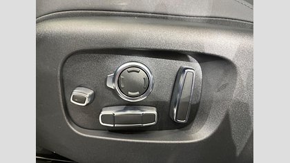 Range Rover Velar 60