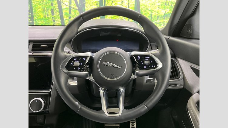 2024 認定中古車 Jaguar E-Pace カルパチアングレイ D200マイルドハイブリッド（ディーゼル） R-DYNAMIC SE