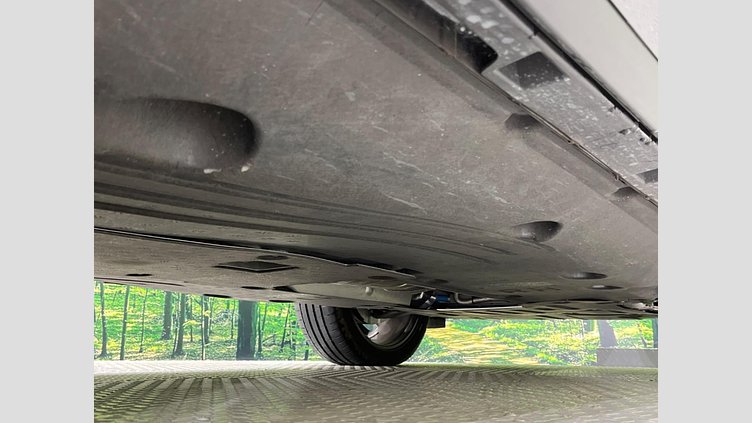 2024 認定中古車 Jaguar E-Pace カルパチアングレイ D200マイルドハイブリッド（ディーゼル） R-DYNAMIC SE