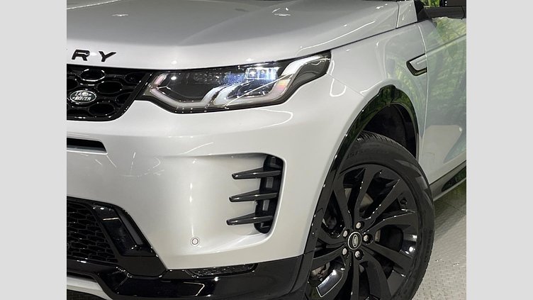 2024 認定中古車 Land Rover Discovery Sport ハクバシルバー D200マイルドハイブリッド（ディーゼル） 標準ホイール DYNAMIC SE