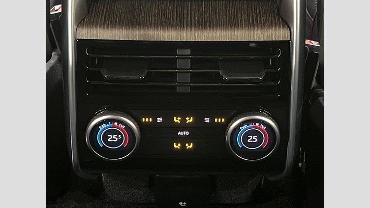 2024 認定中古車 Land Rover Range Rover シャラントグレイ D350 AWD MHEV（AT） スタンダードホイールベース Autobiography