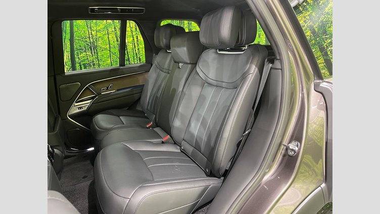 2024 認定中古車 Land Rover Range Rover シャラントグレイ D350 AWD MHEV（AT） スタンダードホイールベース Autobiography