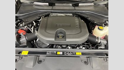 Range Rover 32