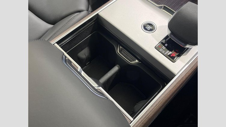 2024 認定中古車 Land Rover Range Rover シャラントグレイ D350 AWD MHEV（AT） スタンダードホイールベース Autobiography