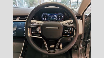 Range Rover Evoque 16