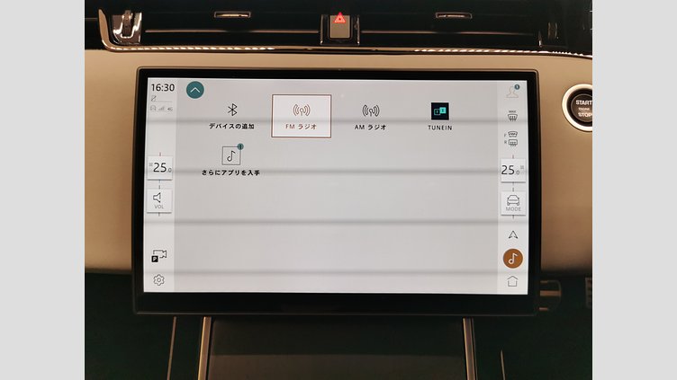 2024 認定中古車 Land Rover Range Rover Evoque ソウルパールシルバー D200マイルドハイブリッド（ディーゼル） Standard Wheelbase DYNAMIC SE