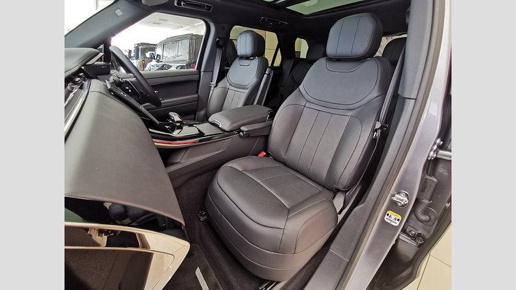 2024 認定中古車 Land Rover Range Rover Sport アイガーグレイ D300マイルドハイブリッド スタンダードホイールベース Dynamic SE