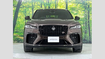 F-Pace 7