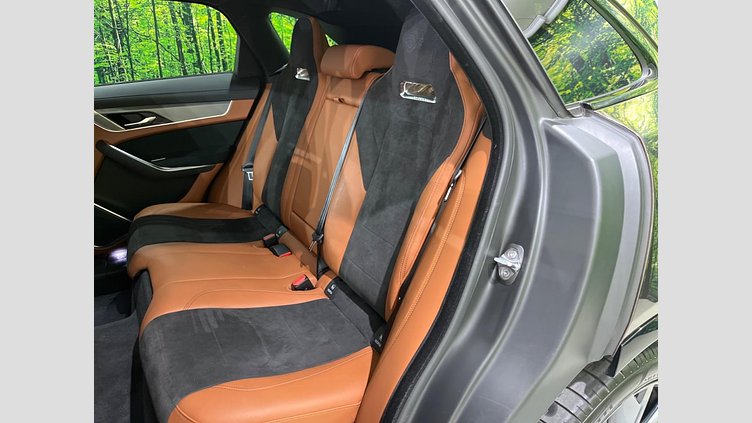 2023 認定中古車 Jaguar F-Pace Tourmaline Brown P550 AWD（オートマチック） SVR