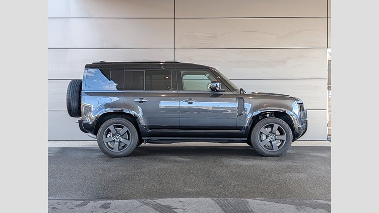2023 認定中古車 Land Rover Defender 110 カルパチアングレイ D300 AWD（AT） X-DYNAMIC HSE