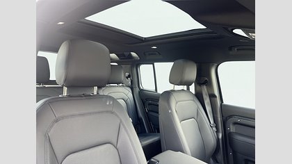 Defender 110 21