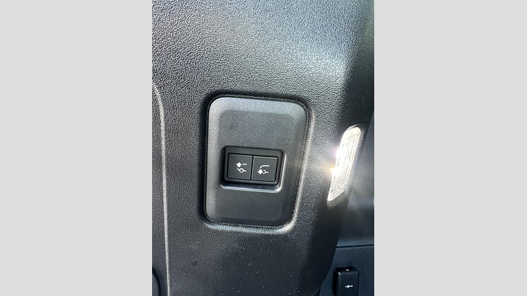 2024 Approved Land Rover Defender 110 Carpathian Grey D300 Diesel Mild Hybrid X-Dynamic SE
