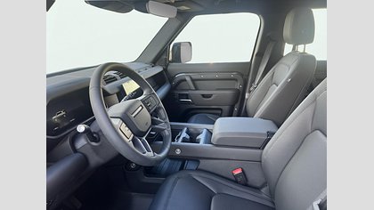 Defender 110 19