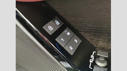 Range Rover Velar 29