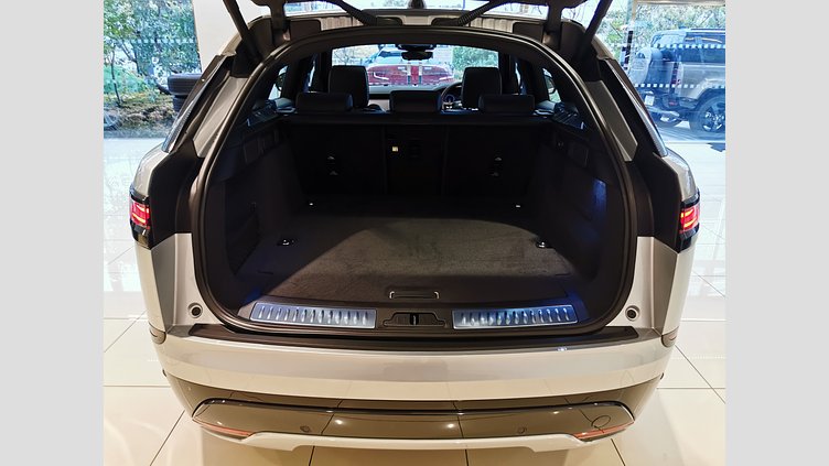 2024 認定中古車 Land Rover Range Rover Velar ハクバシルバー P400eプラグインハイブリッド（ガソリン） スタンダードホイールベース Dynamic HSE