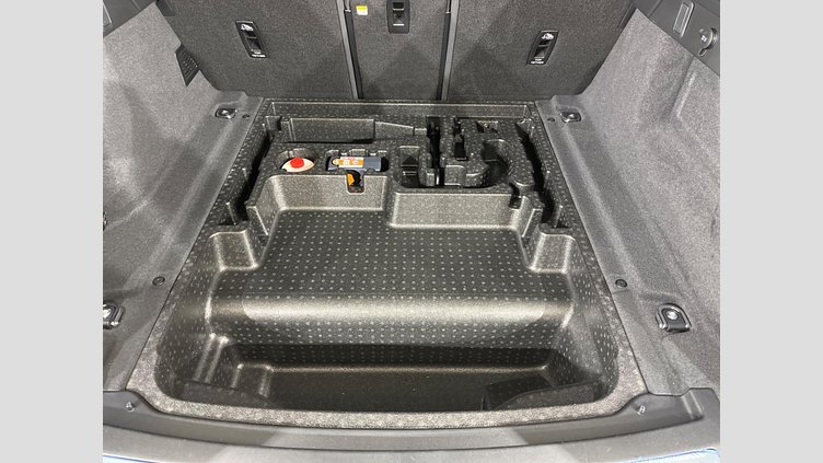 2023 認定中古車 Land Rover Range Rover Velar サントリーニブラック P250ガソリン Standard Wheelbase Dynamic HSE