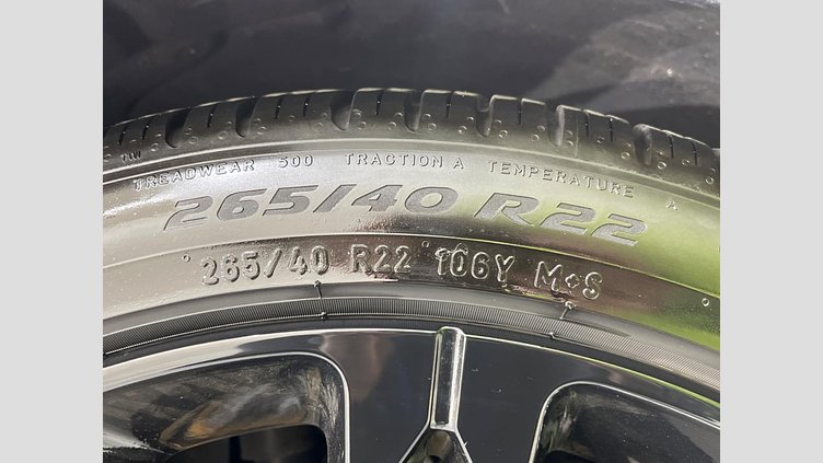 2023 認定中古車 Land Rover Range Rover Velar サントリーニブラック P250ガソリン Standard Wheelbase Dynamic HSE