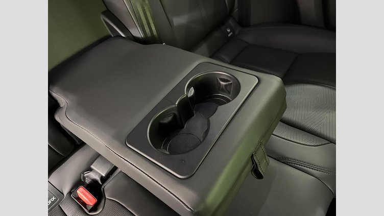 2023 認定中古車 Land Rover Range Rover Velar サントリーニブラック P250ガソリン Standard Wheelbase Dynamic HSE