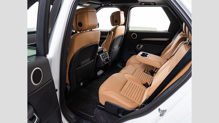 2024 認定中古車 Land Rover Discovery フジホワイト D350マイルドハイブリッド（ディーゼル） Dynamic HSE