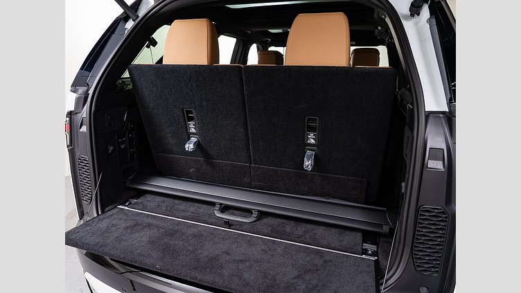 2024 認定中古車 Land Rover Discovery フジホワイト D350マイルドハイブリッド（ディーゼル） Dynamic HSE