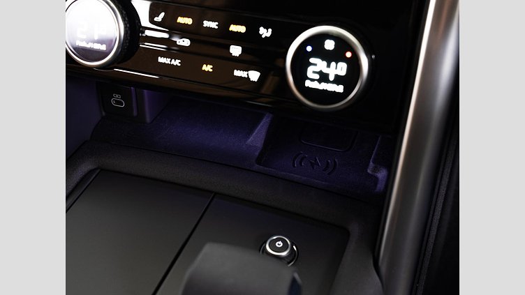 2024 認定中古車 Land Rover Discovery フジホワイト D350マイルドハイブリッド（ディーゼル） Dynamic HSE