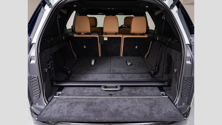 2024 認定中古車 Land Rover Discovery フジホワイト D350マイルドハイブリッド（ディーゼル） Dynamic HSE