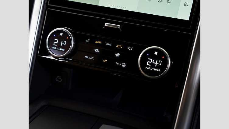 2024 認定中古車 Land Rover Discovery フジホワイト D350マイルドハイブリッド（ディーゼル） Dynamic HSE