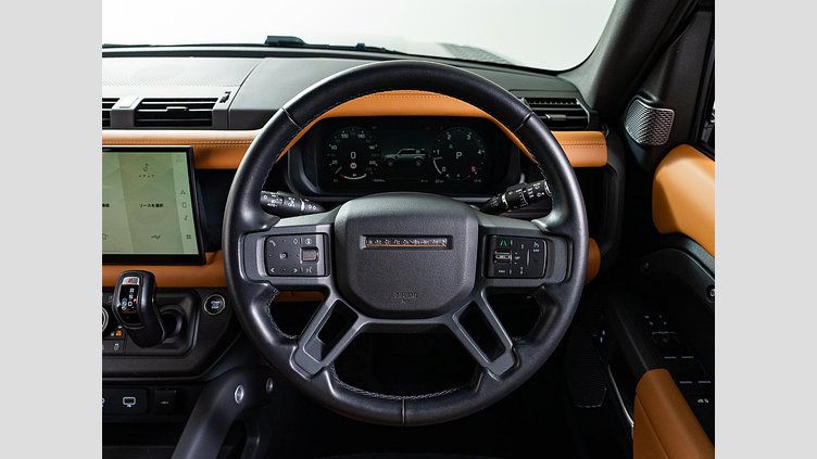 2024 認定中古車 Land Rover Defender 110 カルパチアングレイ D300 AWD（AT） X-DYNAMIC HSE